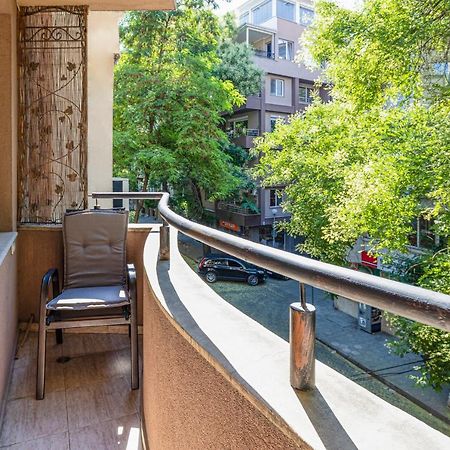 1Bd Flat With A Garage - 5 Mins To The City Centre Leilighet Plovdiv Eksteriør bilde